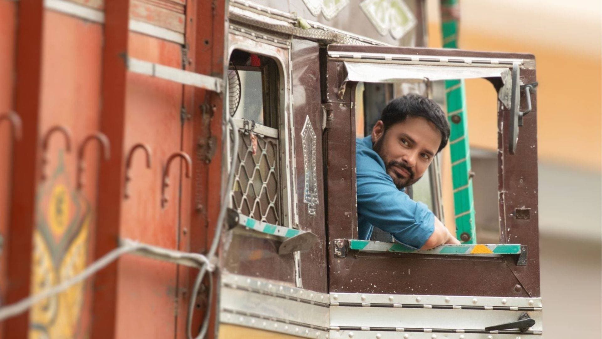 Poster backdrop for Mittran Da Challeya Truck Ni