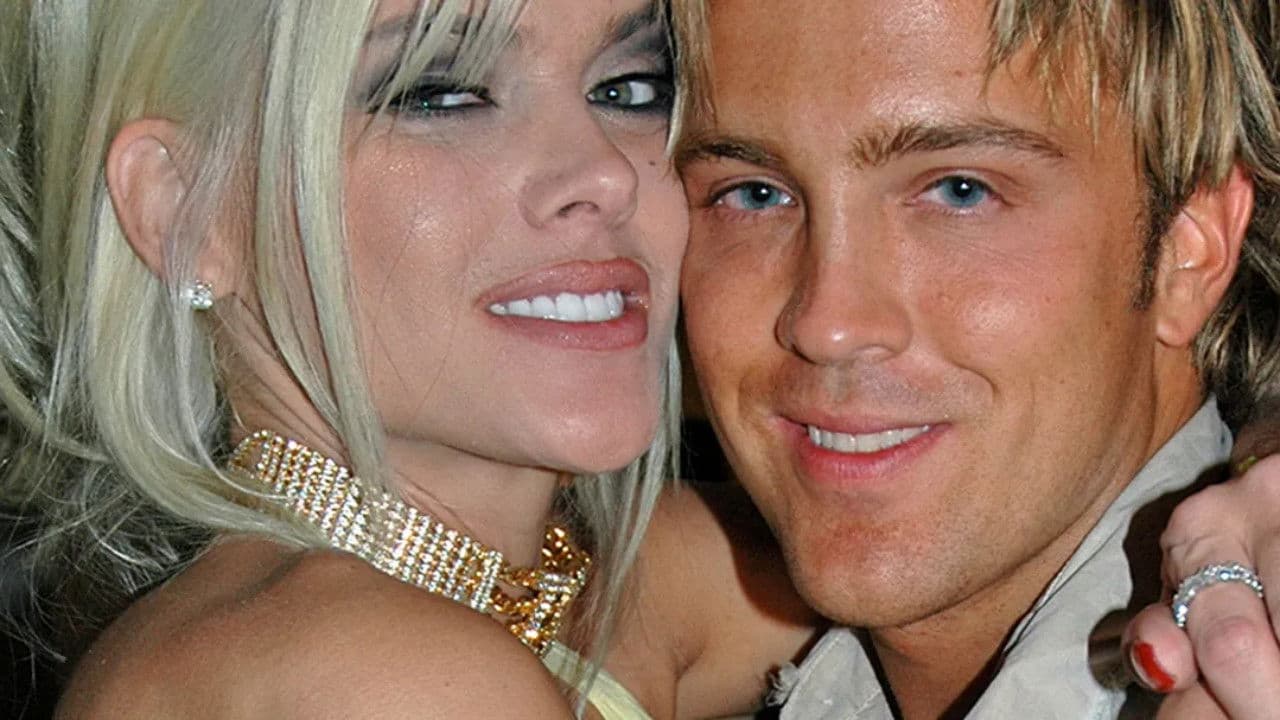 Poster backdrop for Hopelessly in Love: Anna Nicole Smith and Larry Birkhead