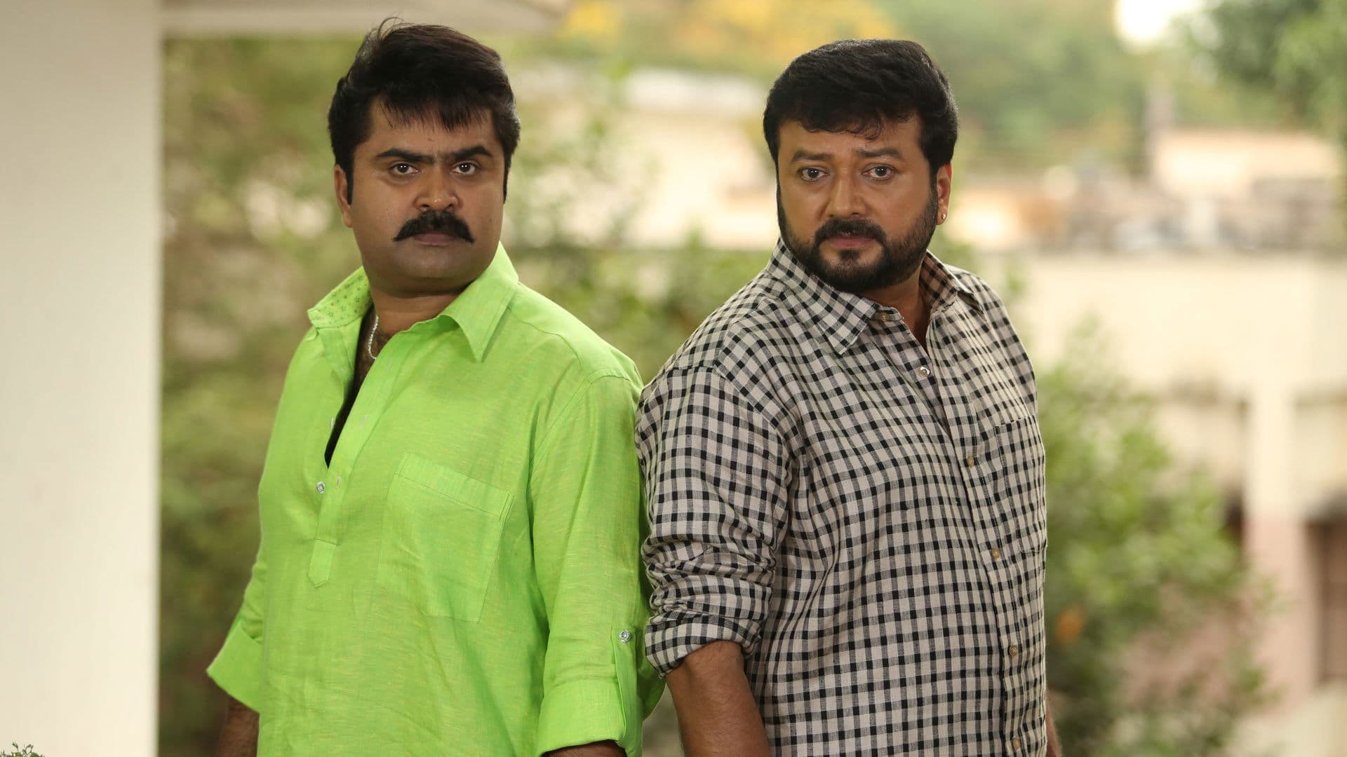 Poster backdrop for Thinkal Muthal Velli Vare