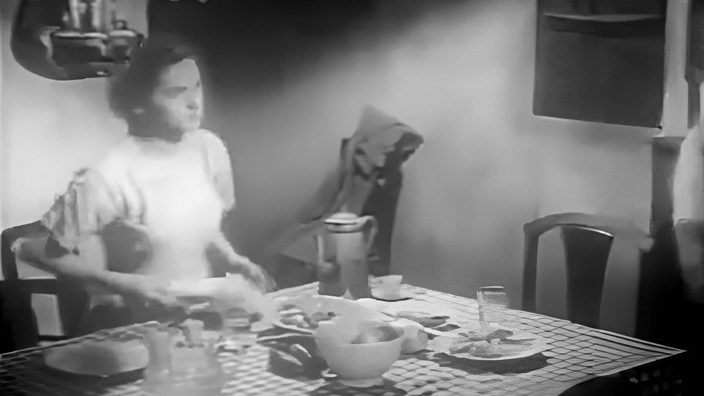 Poster backdrop for Terra é Sempre Terra