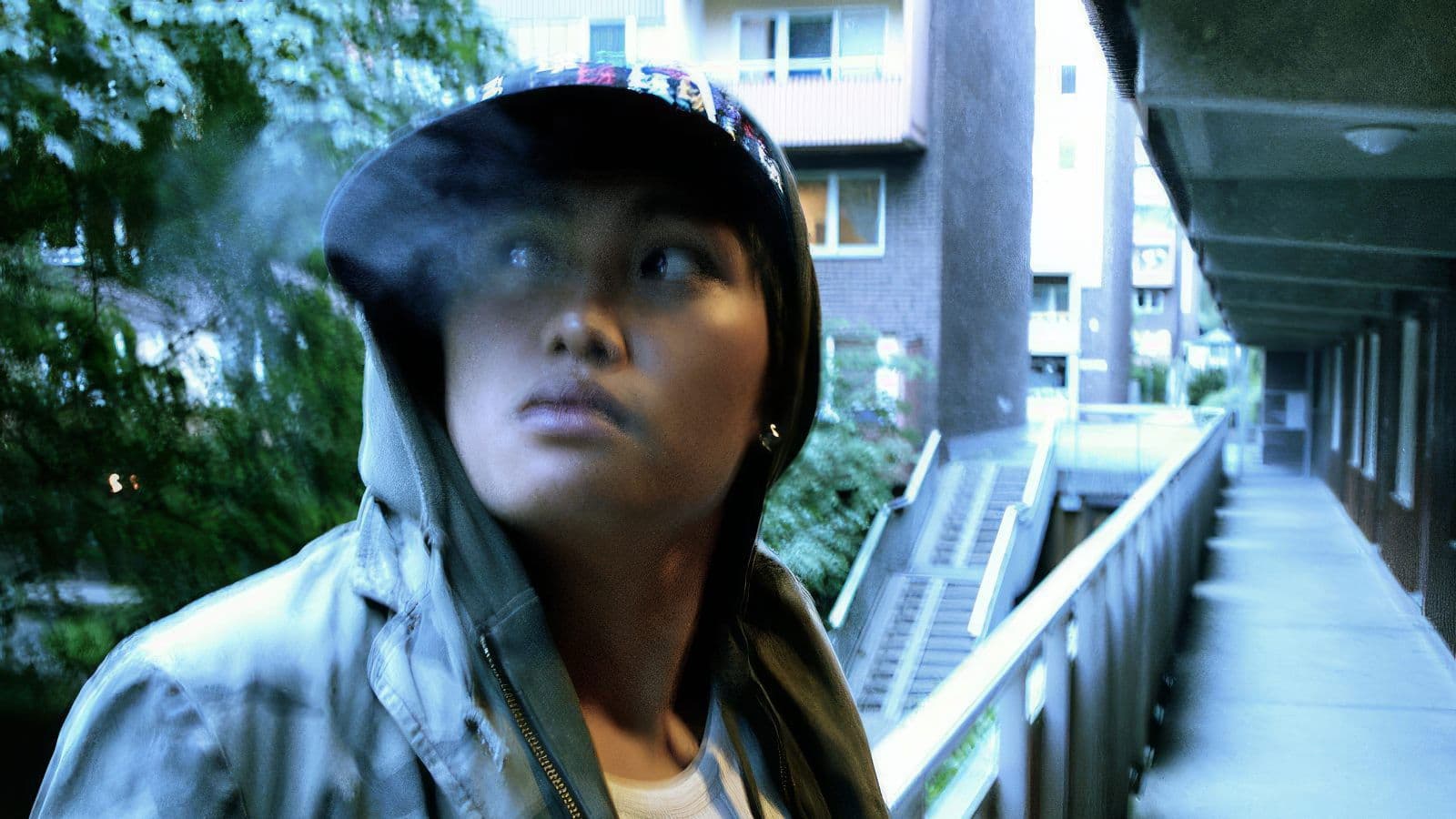 Poster backdrop for Mio