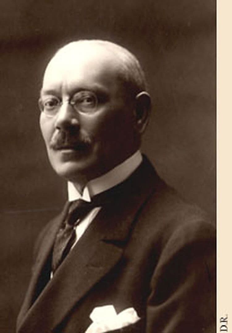 Poster backdrop for Lucette