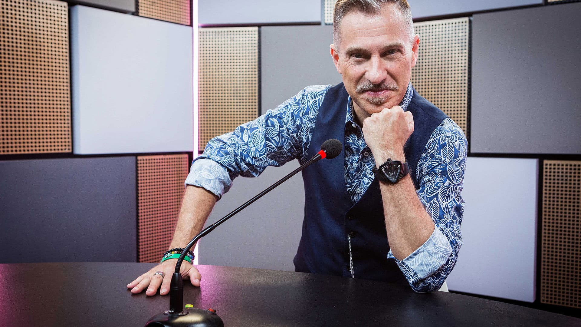 Poster backdrop for Deal with it - Stai al gioco