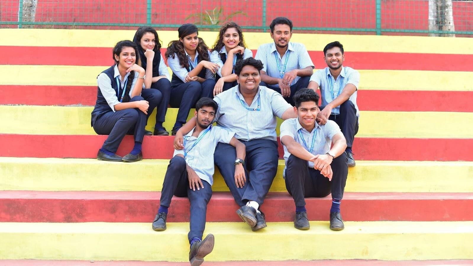 Poster backdrop for Oru Adaar Love