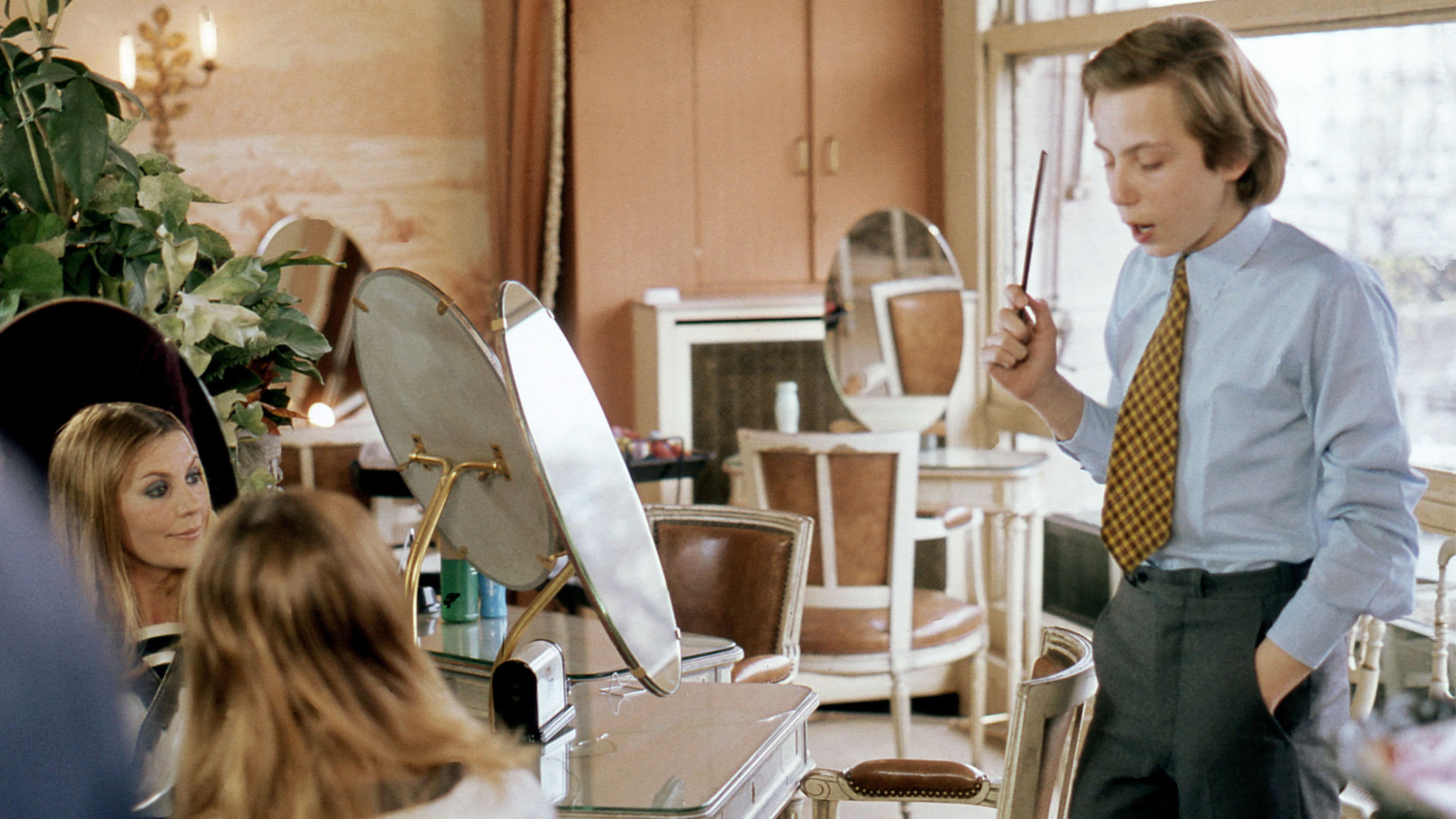 Poster backdrop for Tout peut arriver