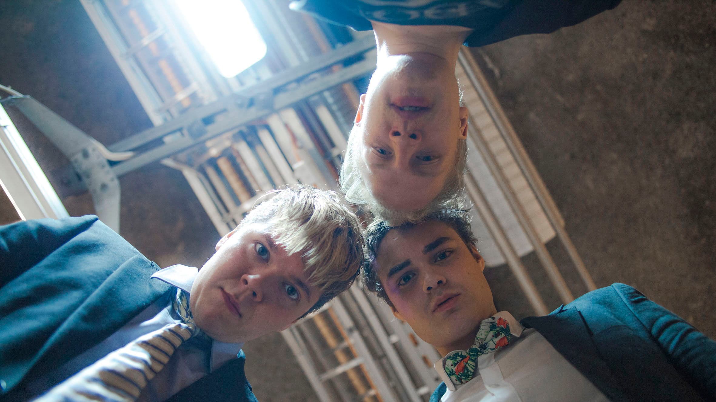 Poster backdrop for Pitkä perjantai