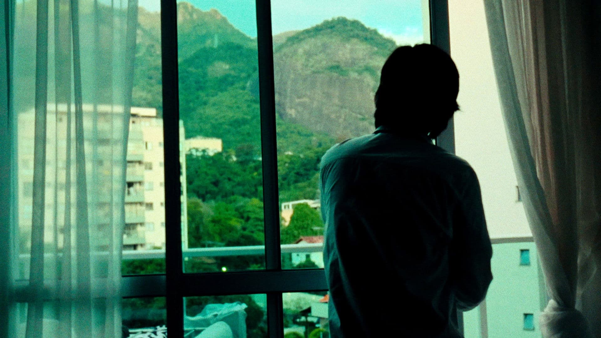 Poster backdrop for Estática