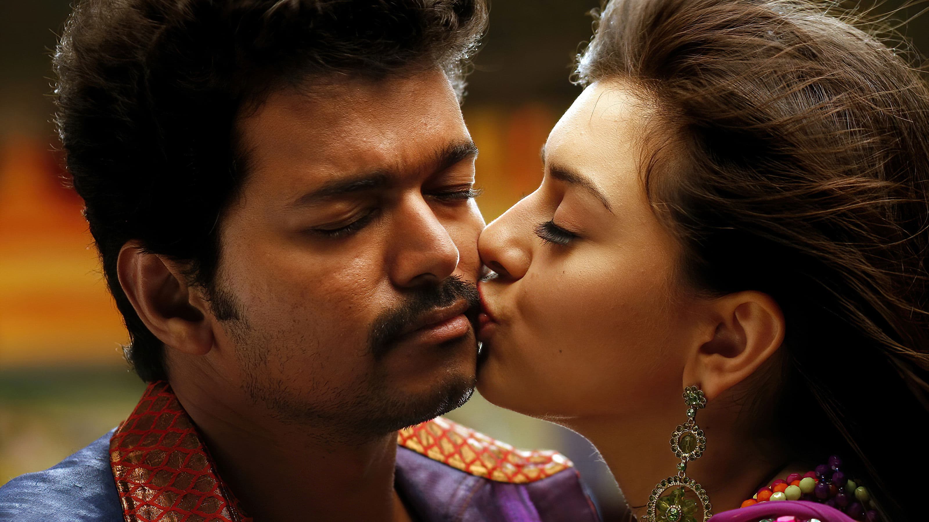 Poster backdrop for Velayudham