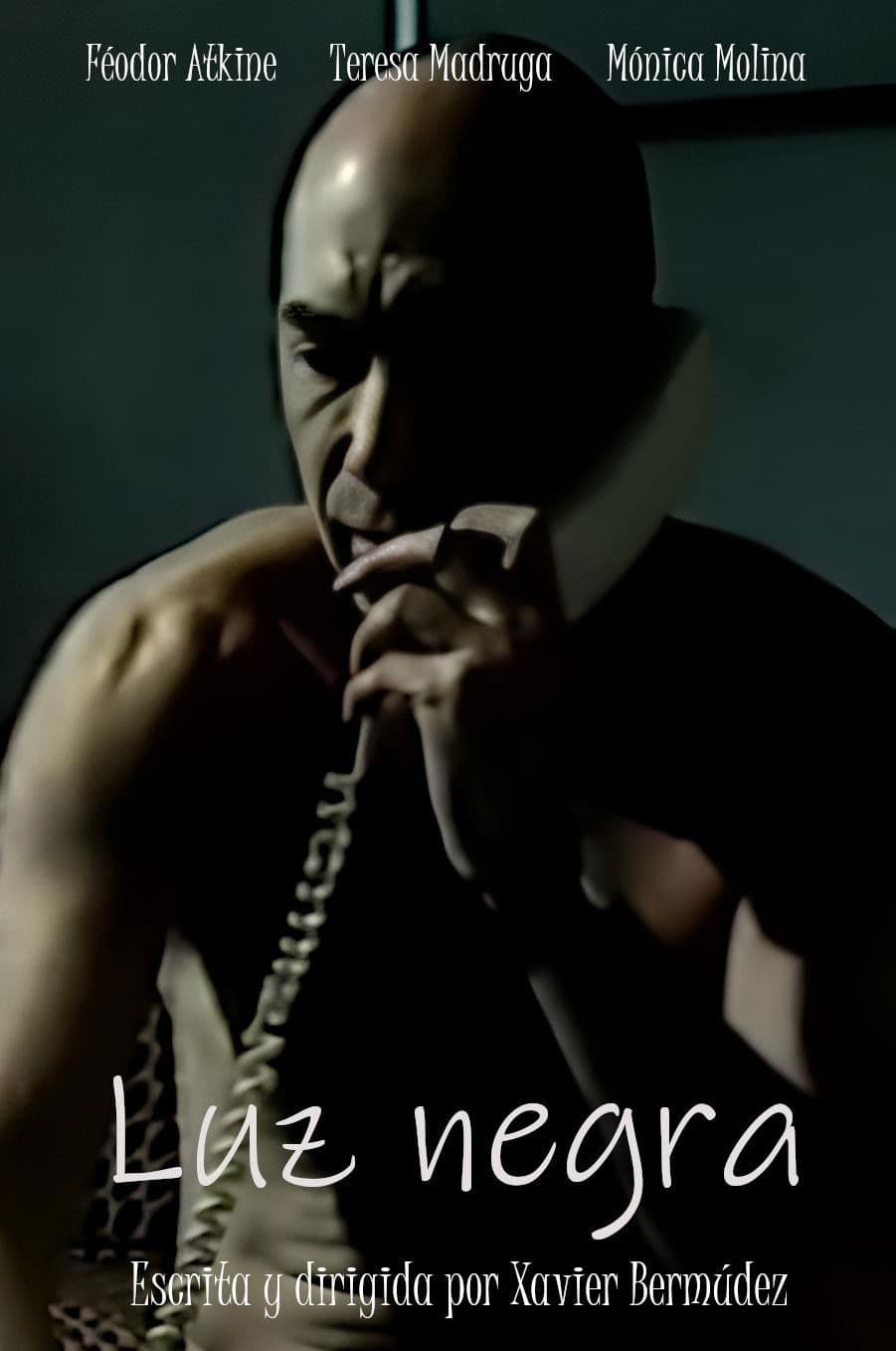 Poster backdrop for Luz negra