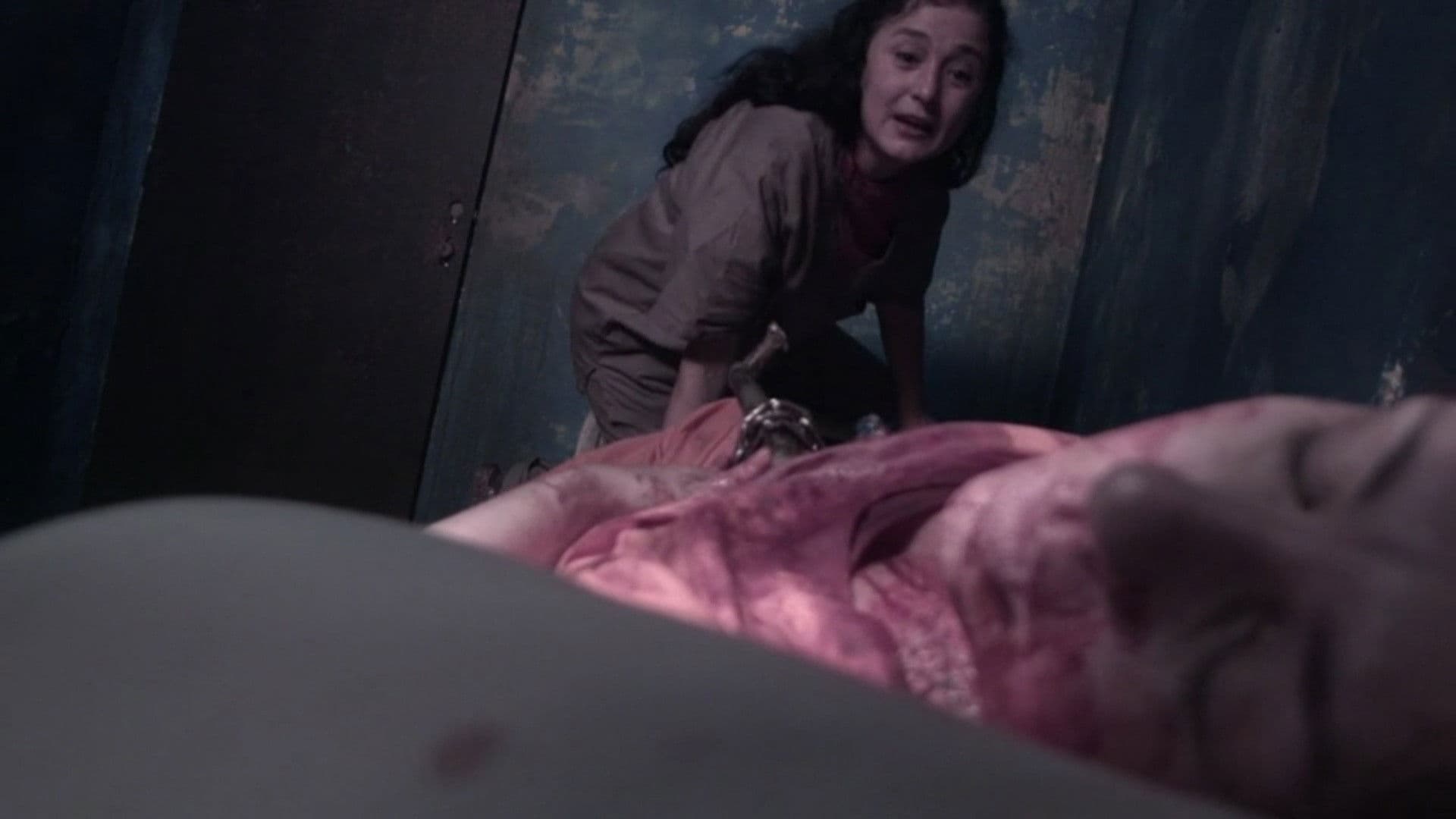 Poster backdrop for Filme B - Entre Mortos e Vivos