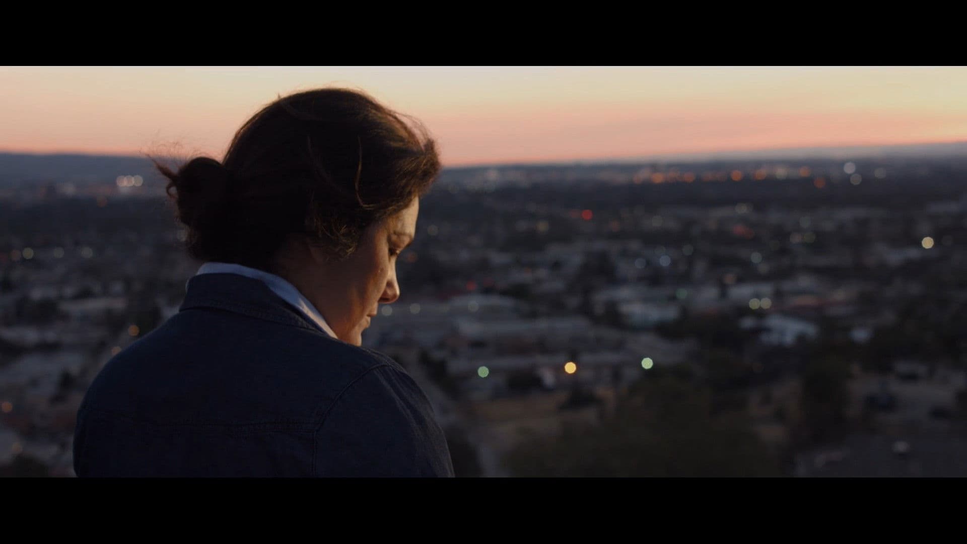 Poster backdrop for La Oportunidad