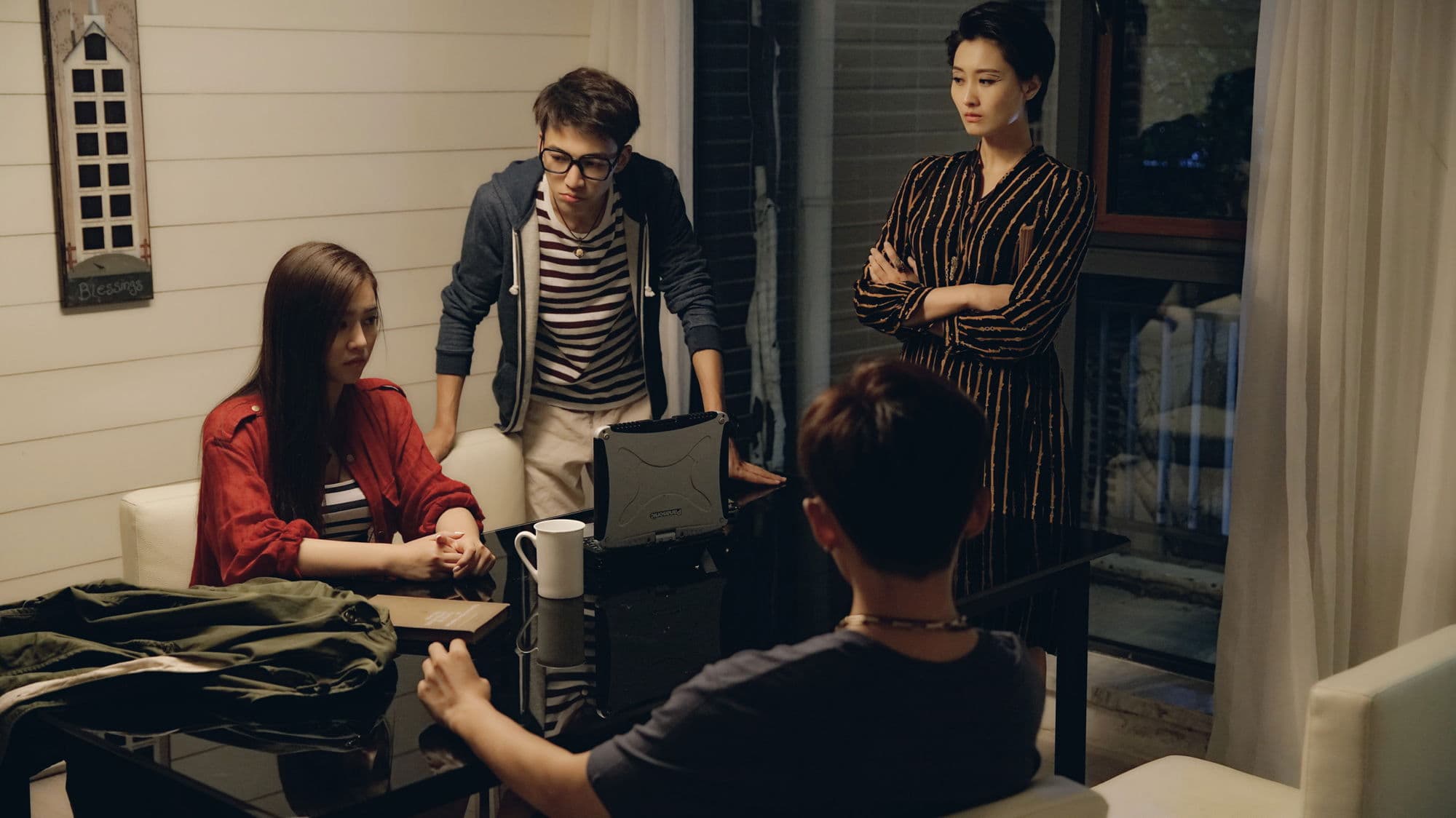 Poster backdrop for The Covenant With Dragons