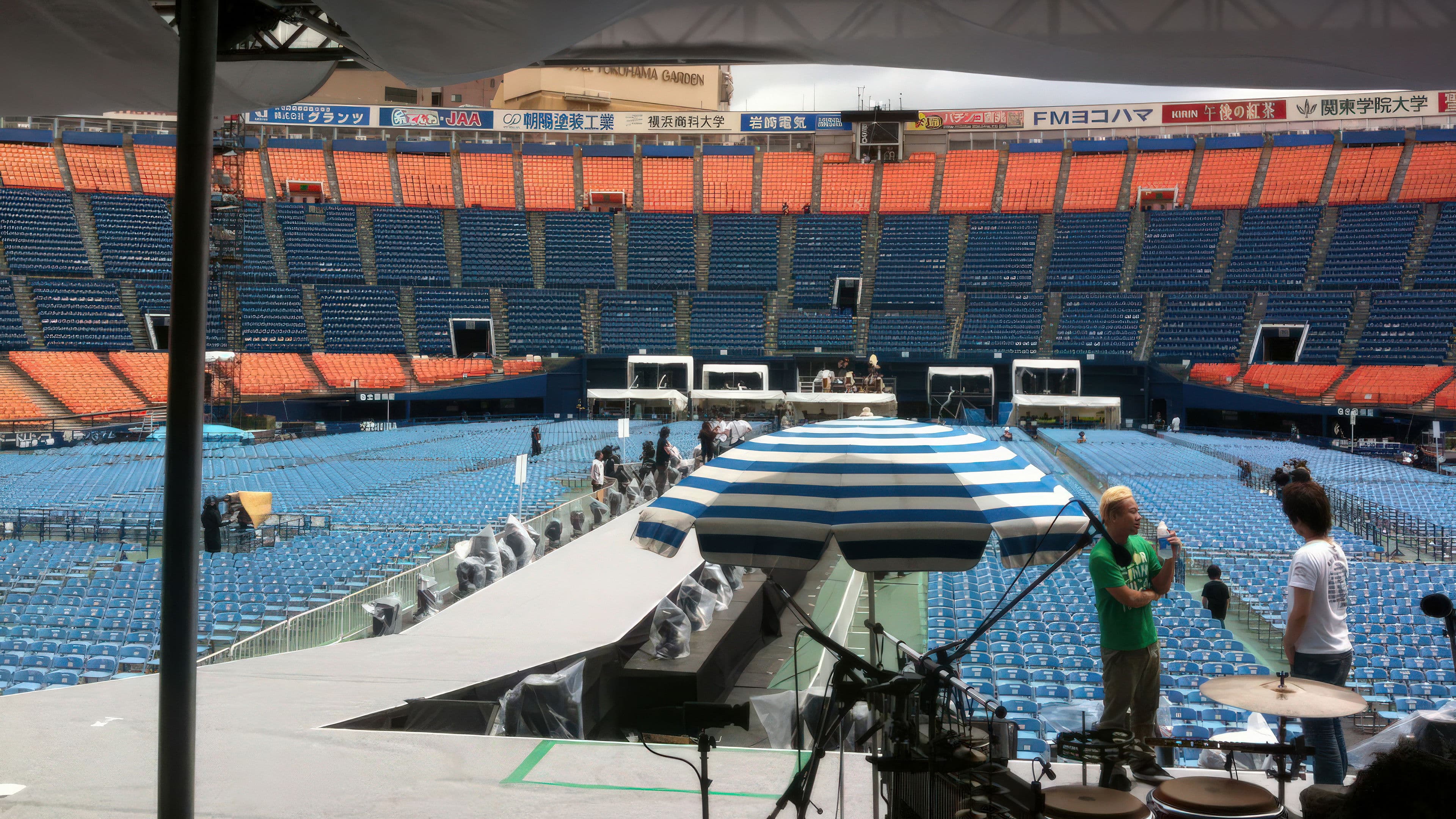 Poster backdrop for Ikimonomatsuri 2011 Donata Summer mo Tanoshimima SHOW!!! ~YOKOHAMA STADIUM~