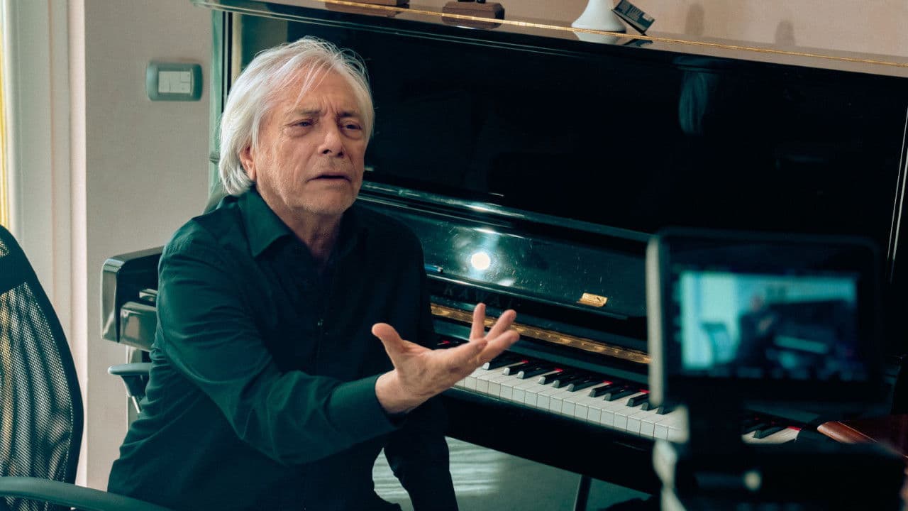 Poster backdrop for Il Re di Napoli - Storia e leggenda di Mario Merola