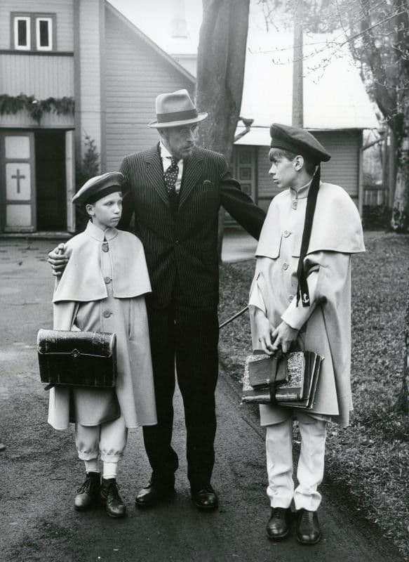 Poster backdrop for Doctor Stockmann