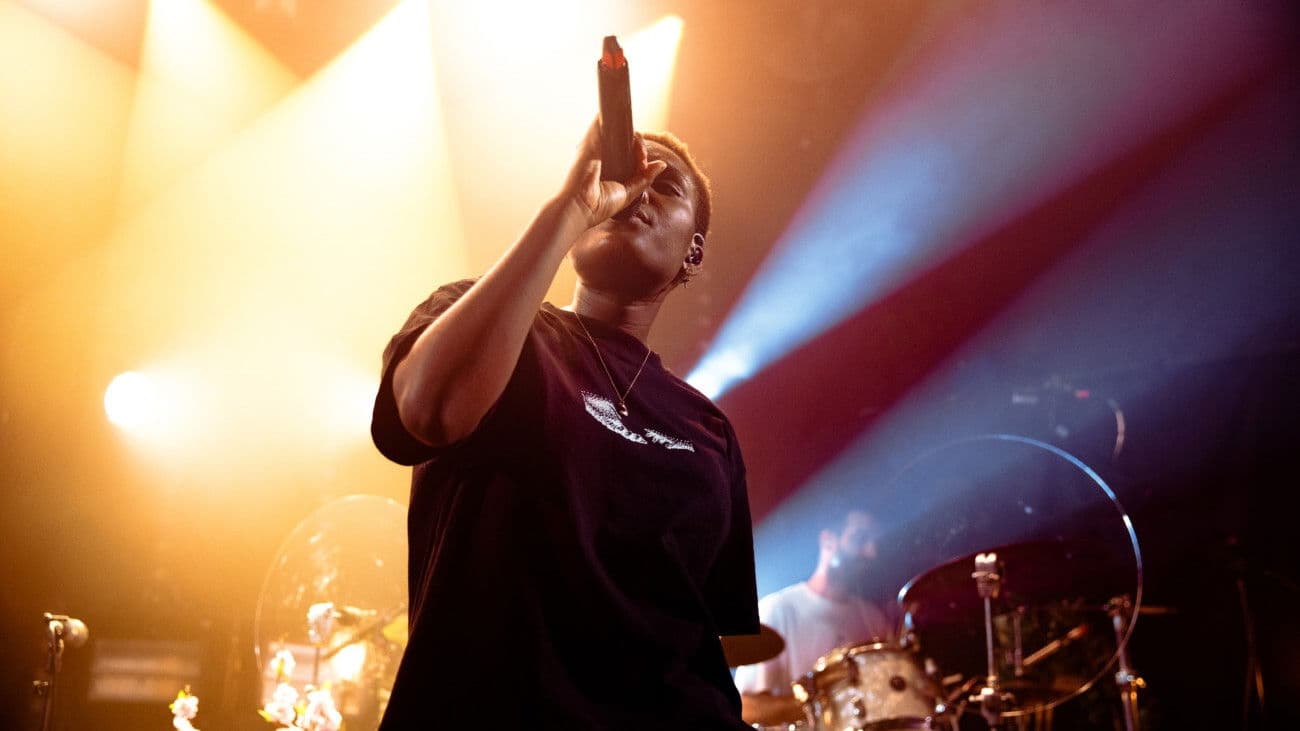 Poster backdrop for Arlo Parks en Concert au Trabendo