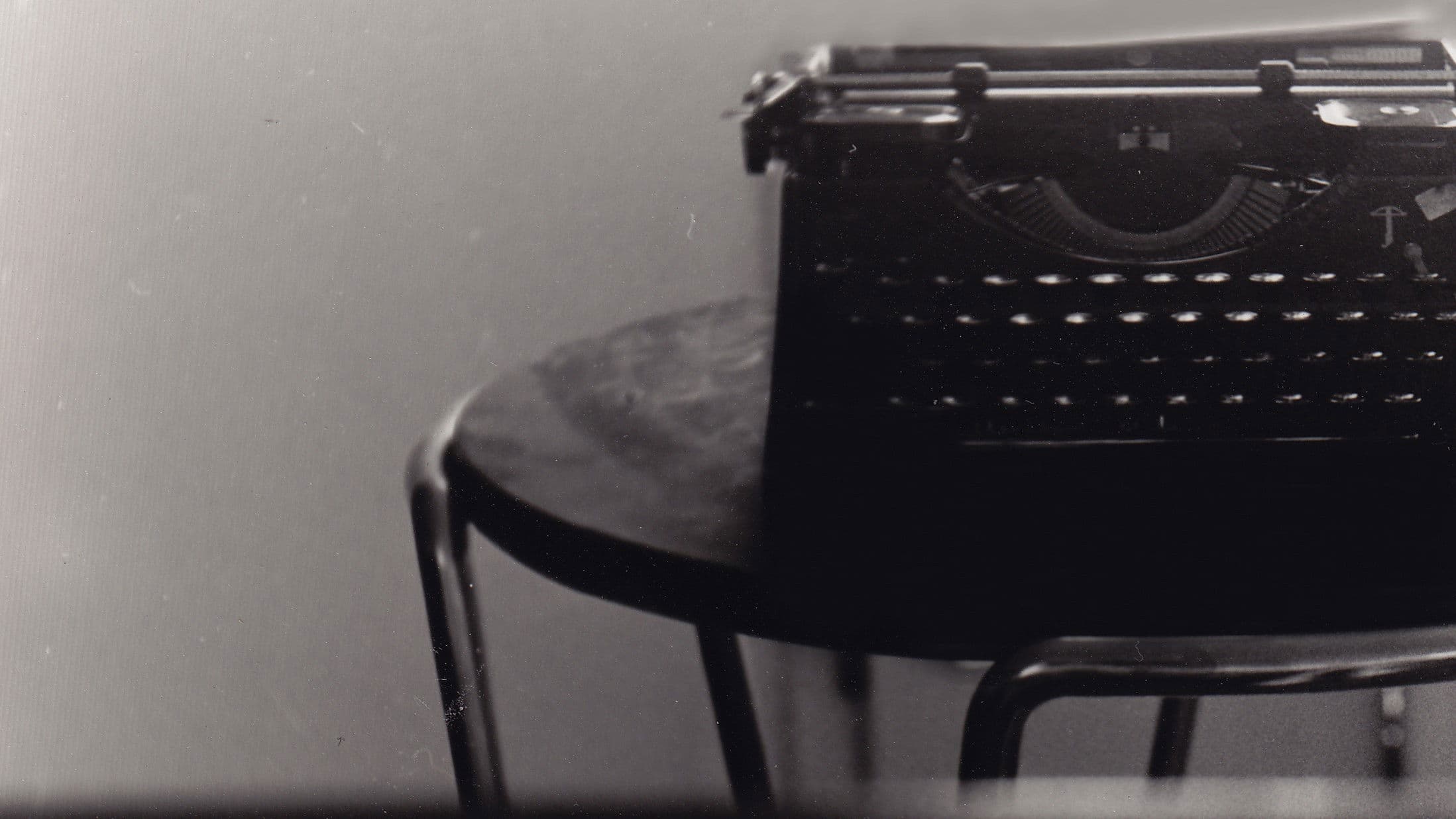 Poster backdrop for La mia casa e i miei coinquilini - Il lungo viaggio di Joyce Lussu