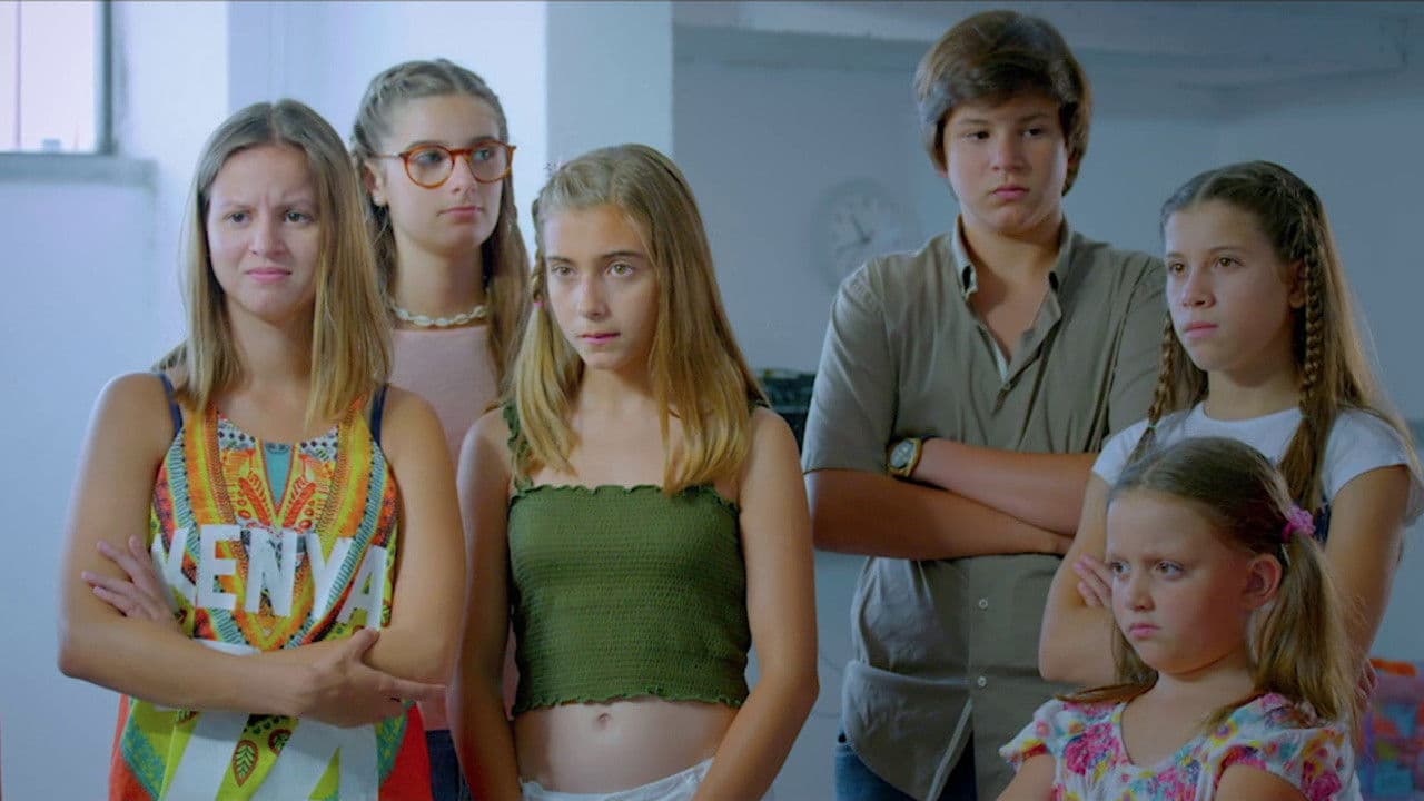 Poster backdrop for Escola das Artes