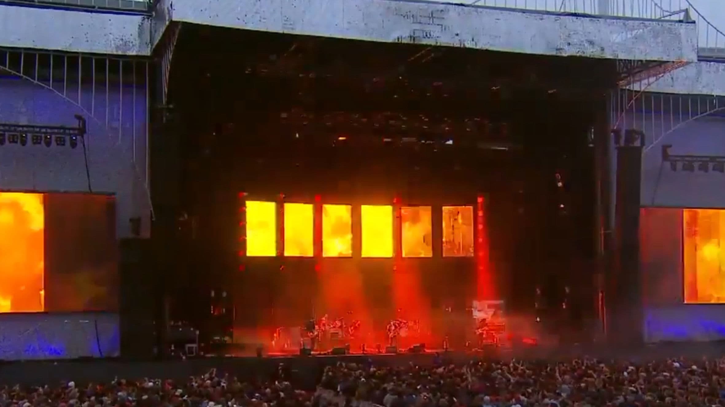 Poster backdrop for Radiohead: Outside Lands 2016
