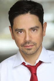 Actor Alex Ruiz