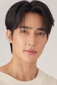 Actor Pirapat Watthanasetsiri