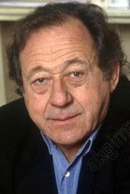 Actor Gilbert Schlogel