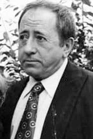 Actor Eduardo Muñoz as Dionisio Errazquin