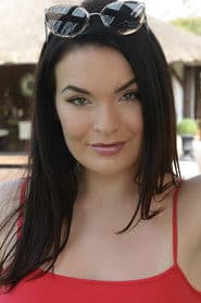 Actor Hannah Vivienne