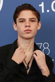 Actor Lucciano Kurti