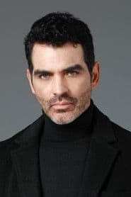 Actor Tiberio Cruz