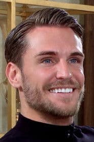 Actor Thomas Courtney