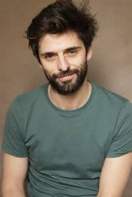 Actor Reynold de Guenyveau