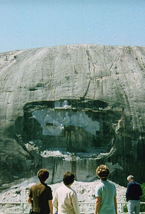 Similar title Graven Image