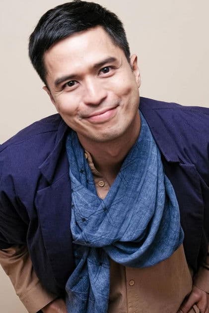 Actor Topper Fabregas