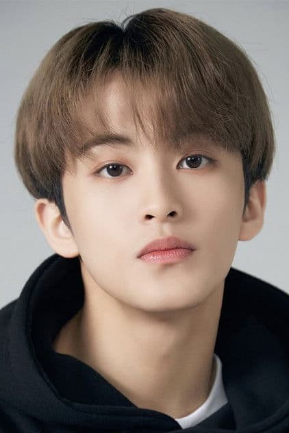 Actor Mark Lee