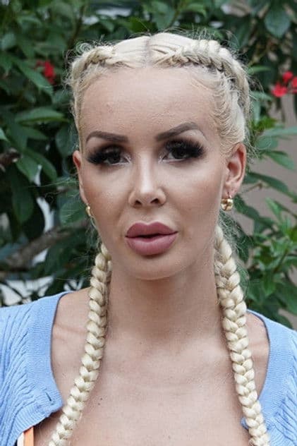 Actor Blondie Bombshell