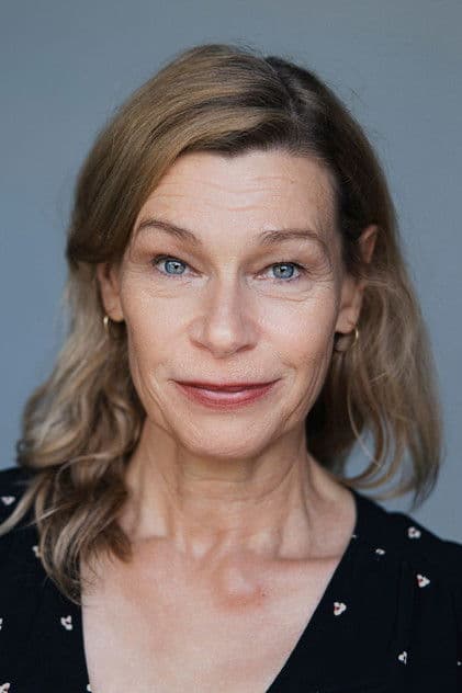 Actor Julia Weden