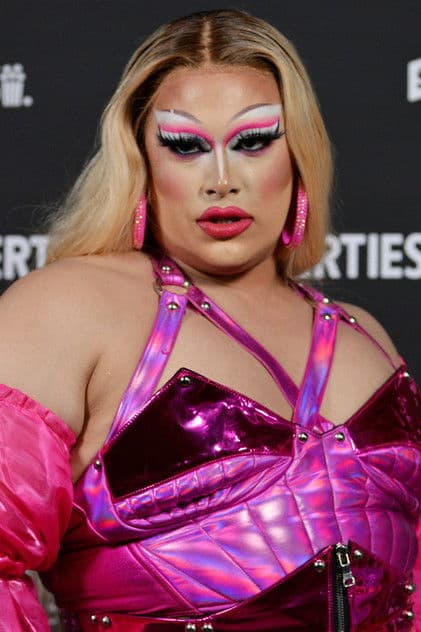 Actor Salina EsTitties