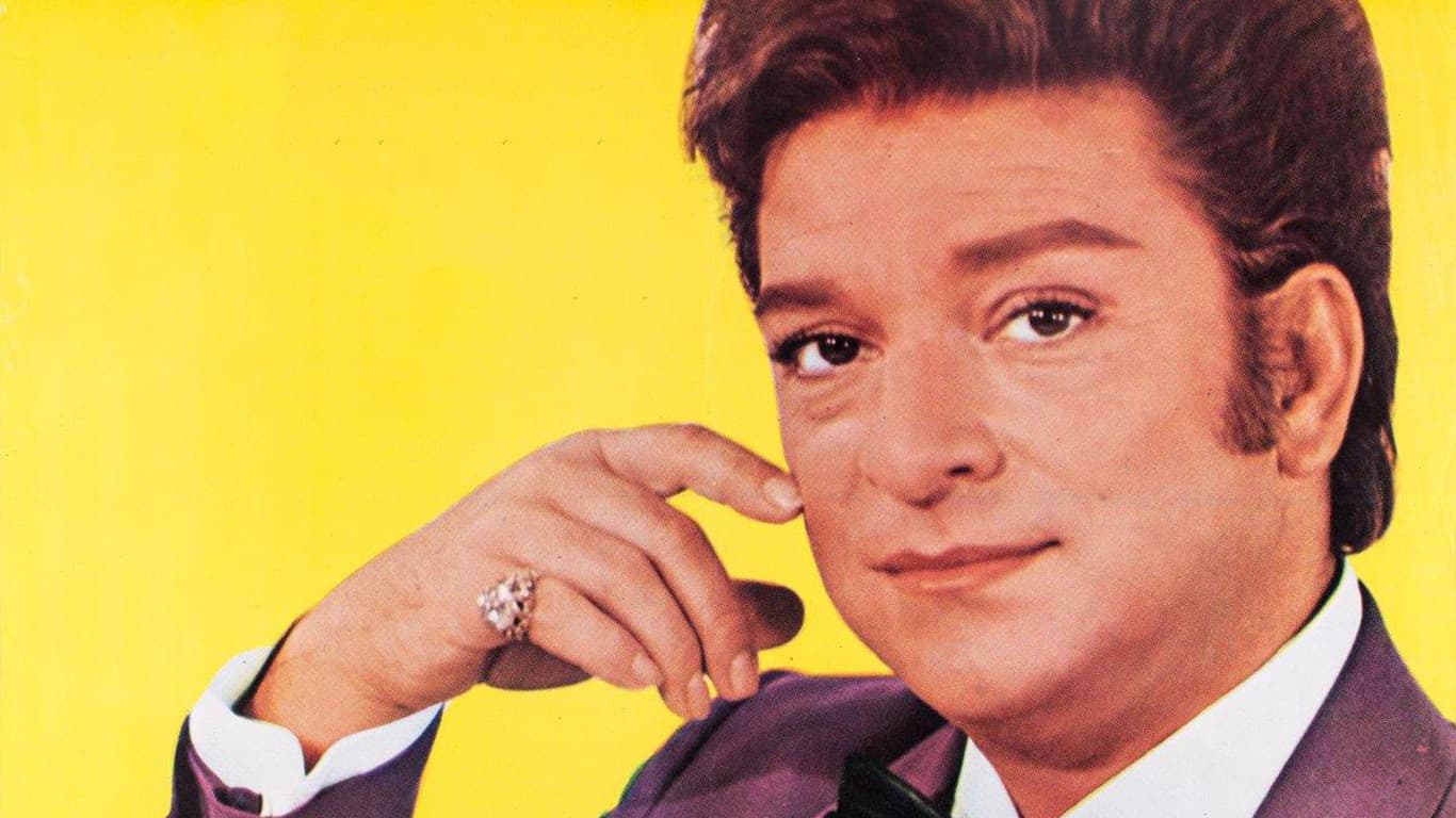 Poster backdrop for İnleyen Nağmeler