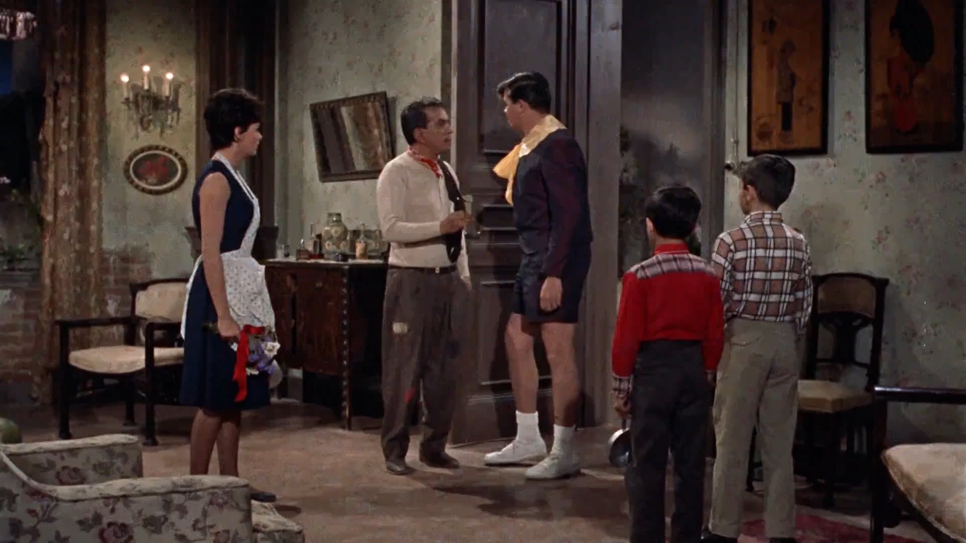 Poster backdrop for El Extra