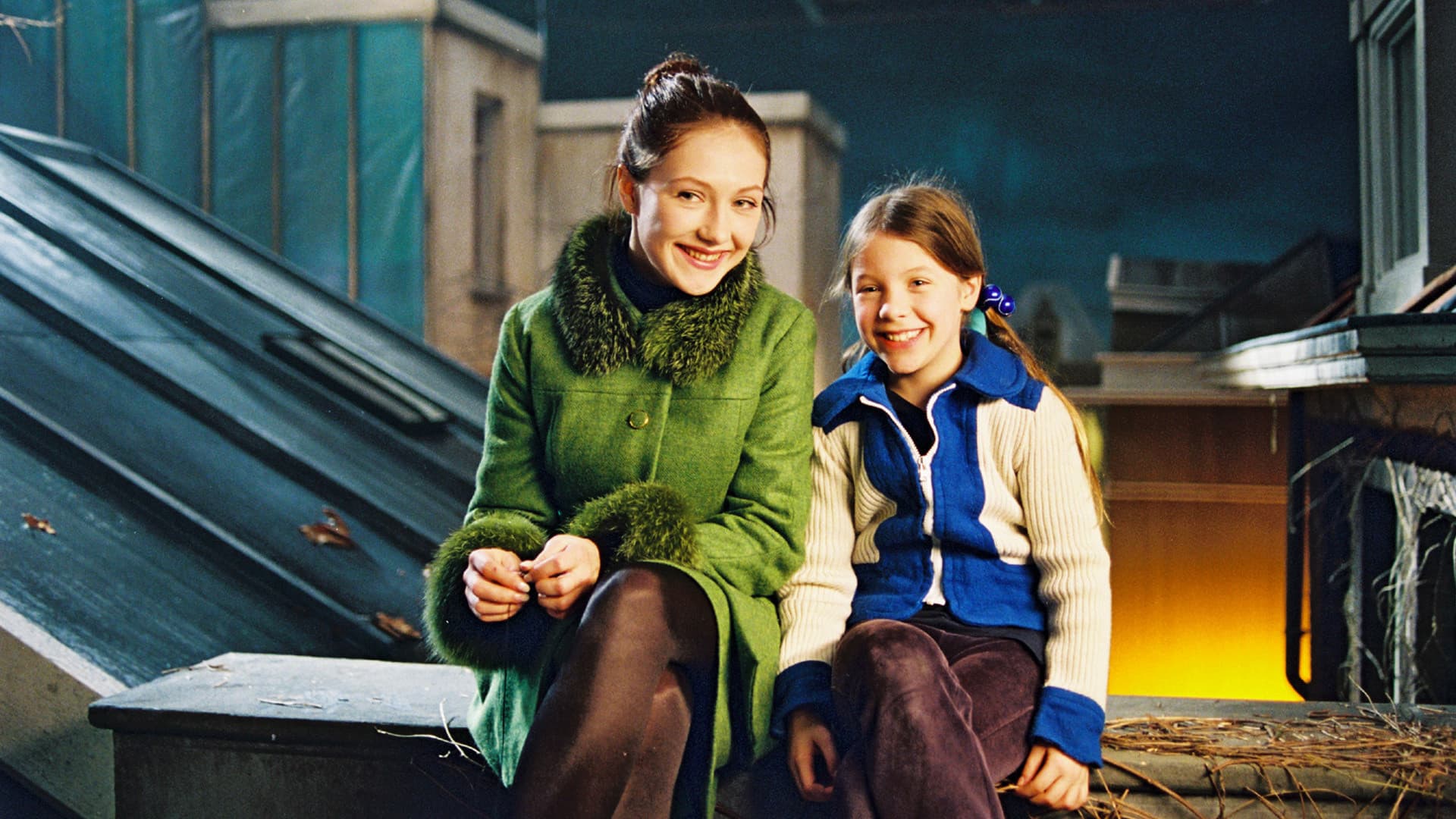 Poster backdrop for Miss Minoes