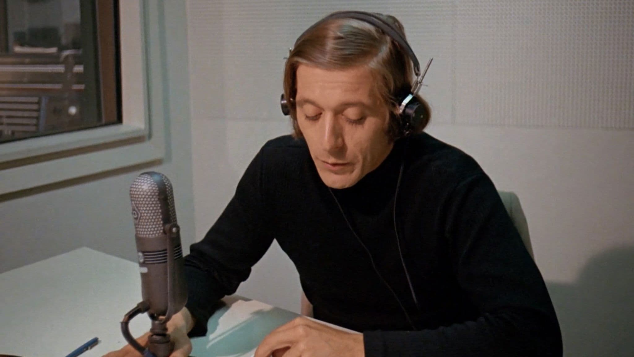 Poster backdrop for L'exil